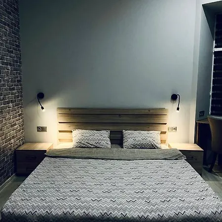 Apartment Pekarska Centr - світло є!